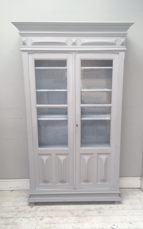 FRENCH ANQIUE BOOKDCASE